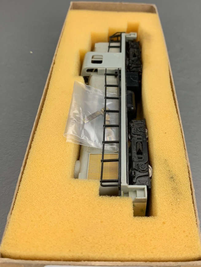HO AHM Alco RS-2 Diesel Locomotive Undecorated DNR HO8601