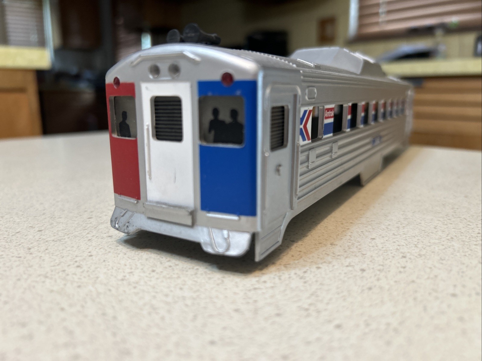 K Line Amtrak RDC # 26042 Silver Red White Blue O 27 Plastic Body Only Nice