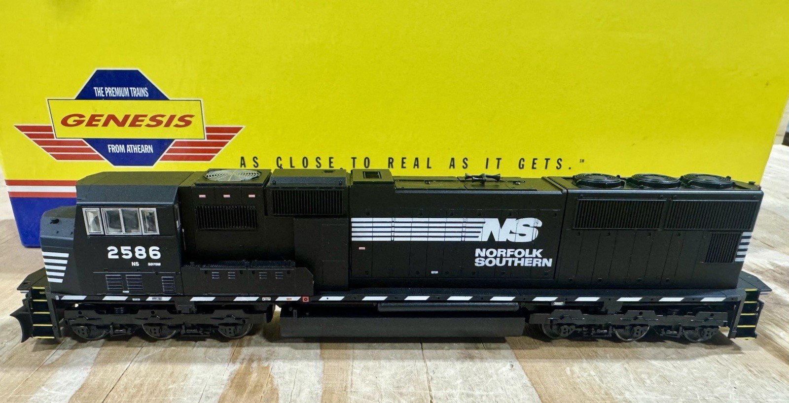 Athearn Genesis G6157 HO SD70M Norfolk Southern Rd #2586 New!