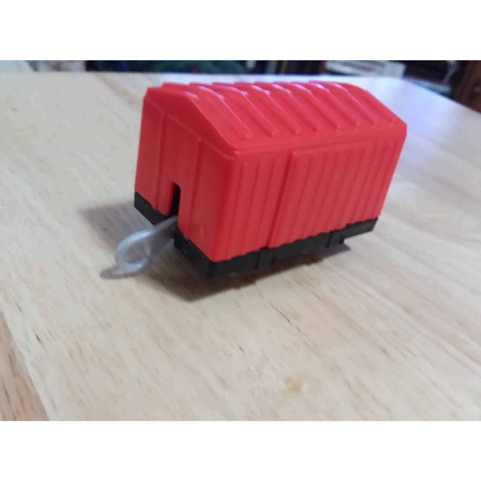 MATTEL Trackmaster Train Car Thomas & Friends Red Box Car 2013