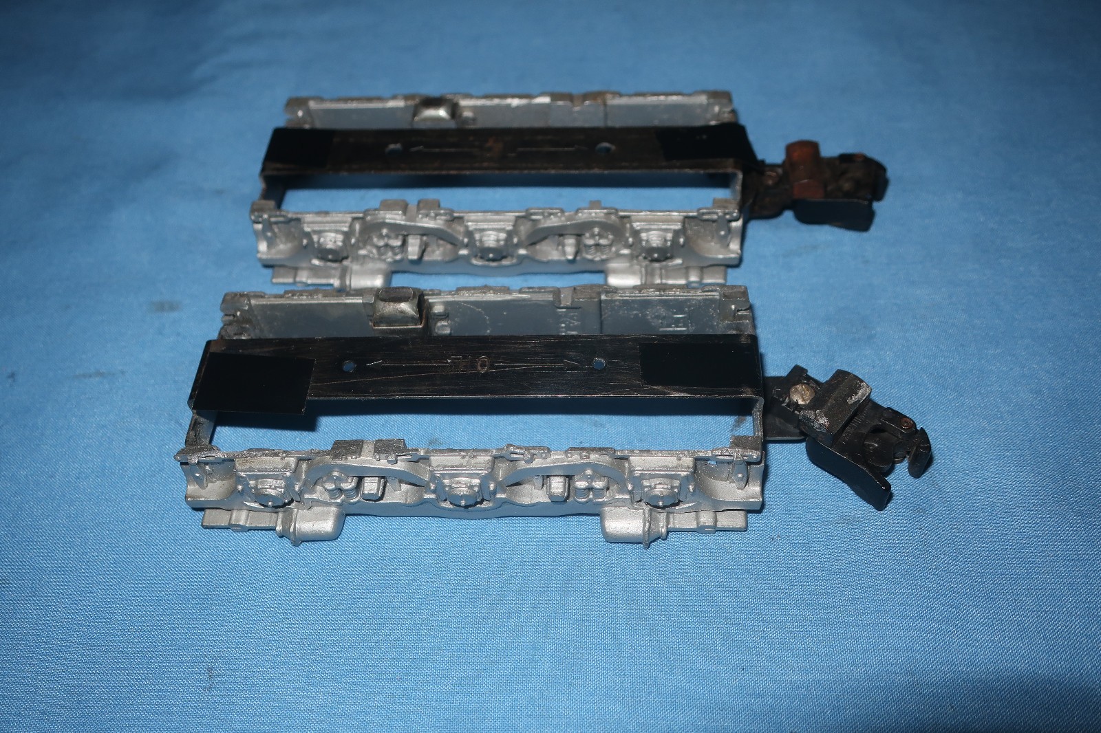 2 American Flyer Diesel Alco Rear Side Frames w/Knuckle Couplers