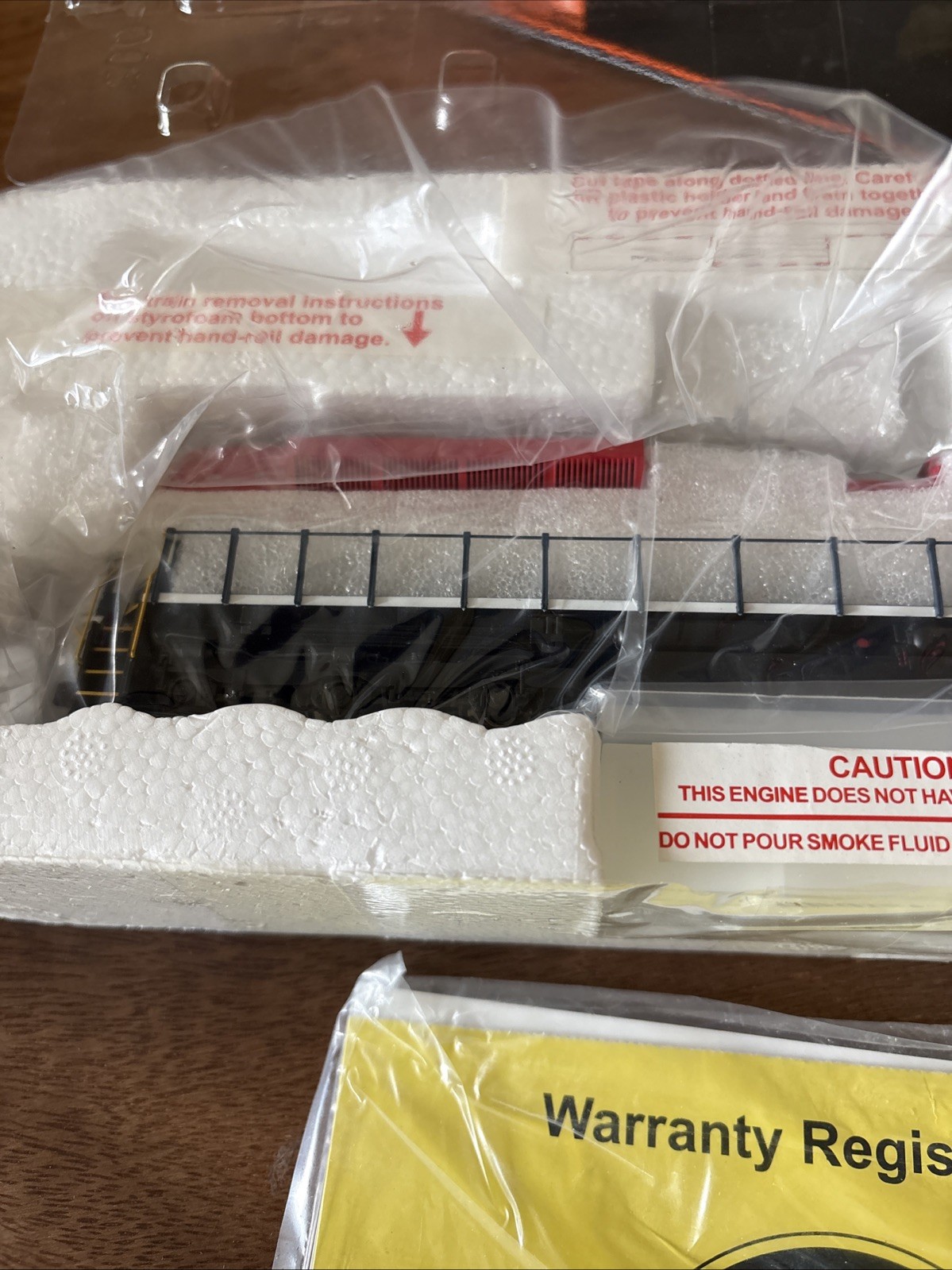 HO scale Smthe Florida East Coast FCE SD70M-2 Locomotive #105 DCC ready New