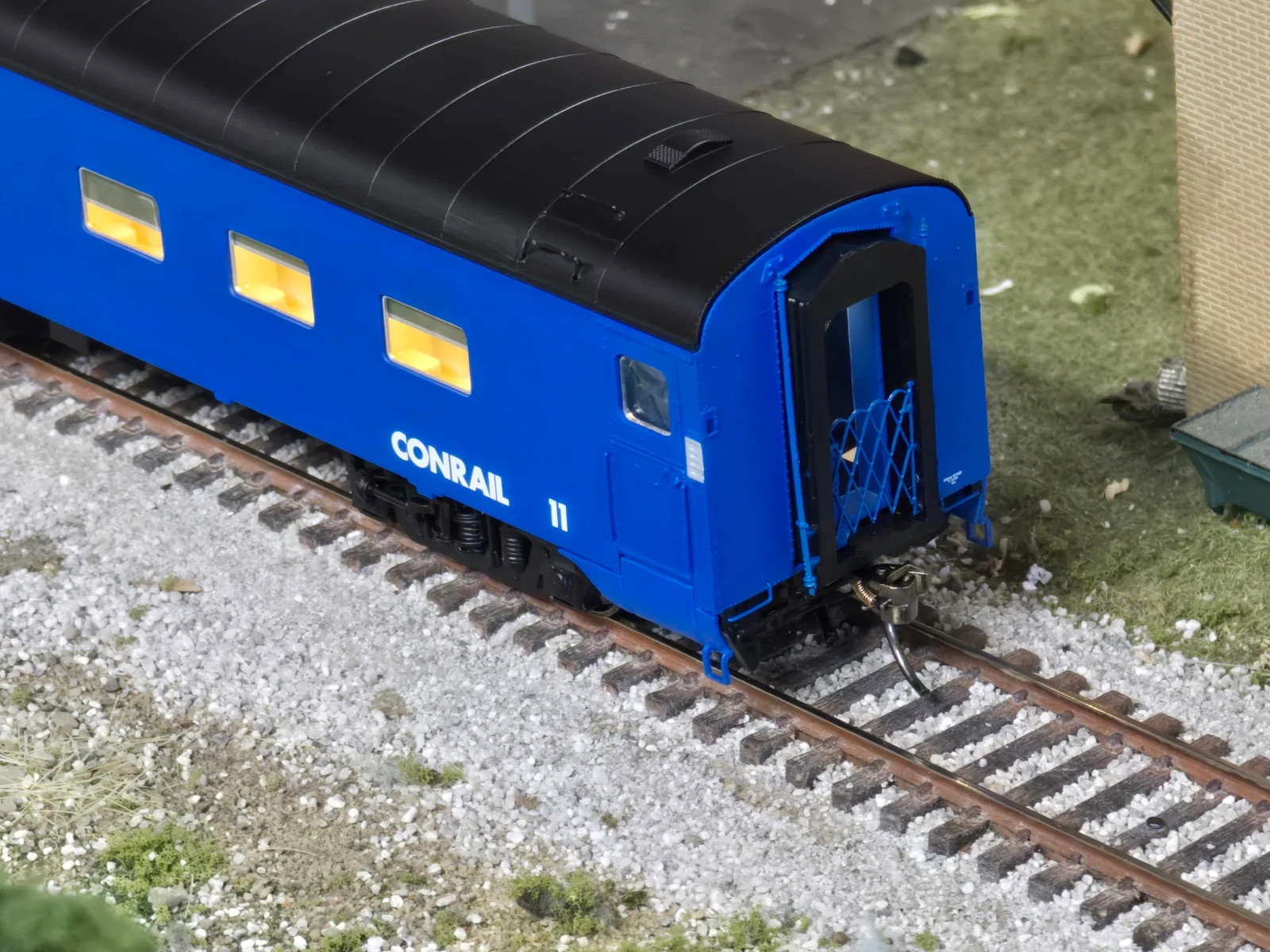 Rapido ITEM #104120 HO Scale 10-5 Sleeper Conrail #11 Blue Can Opener~NEW