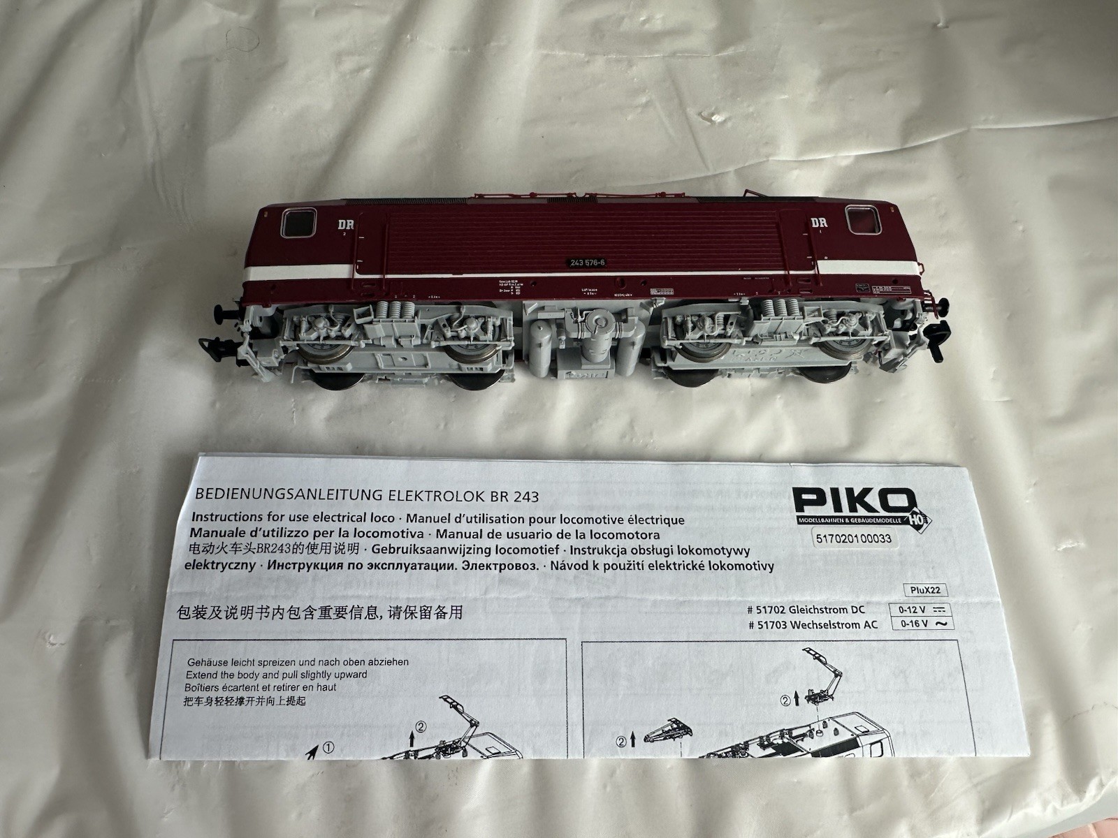 HO Scale Piko 51702 PluX22 Elektrolok BR 243 DR. Ep IV 243 576-6 Open Box Tested