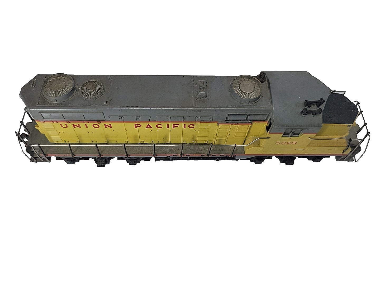 TYCO Union Pacific #5628 HO Scale Train Locomotive Engine Yellow