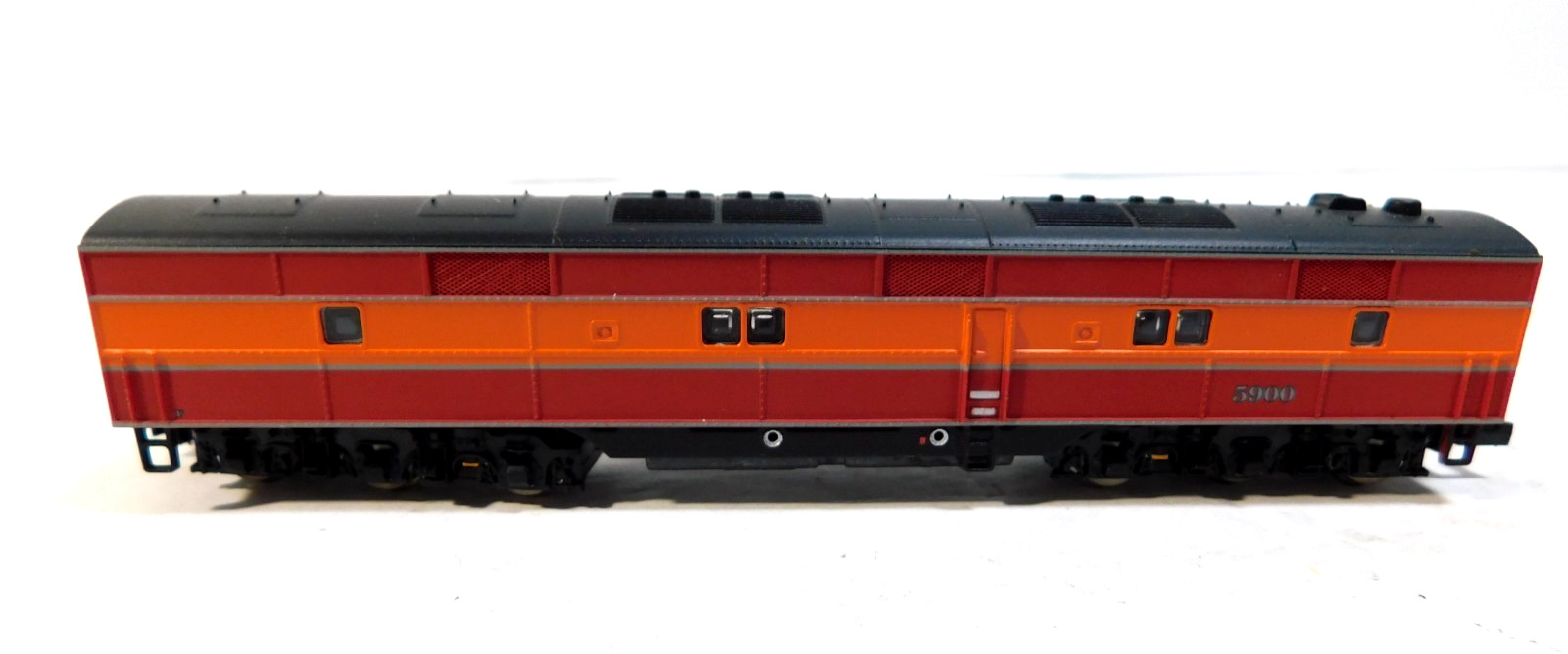 Life-Like N Scale 7045 E7 B Locomotive #5900 Red Orange (LL-7045)