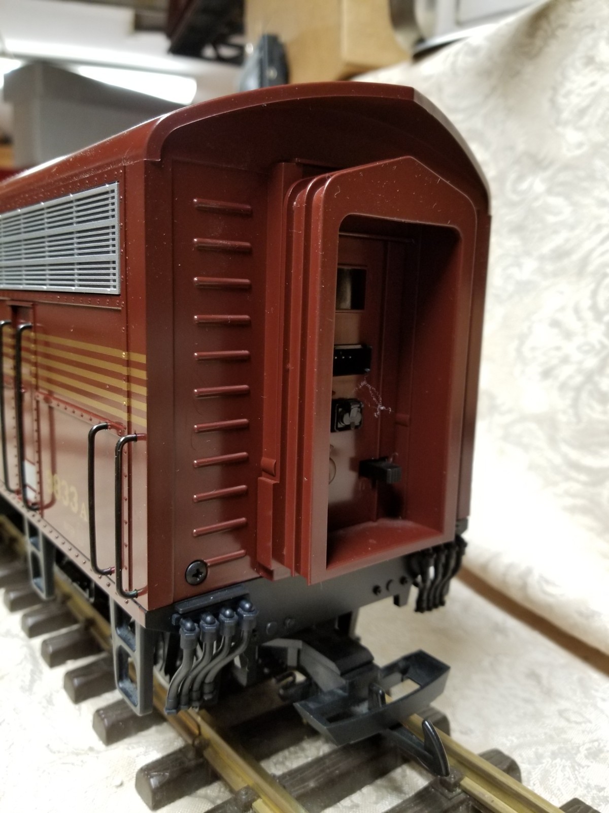 LGB 25570 & 25582 PRR Pennsylvania F7A & F7B Diesel Engines – Lights/Sound NEW