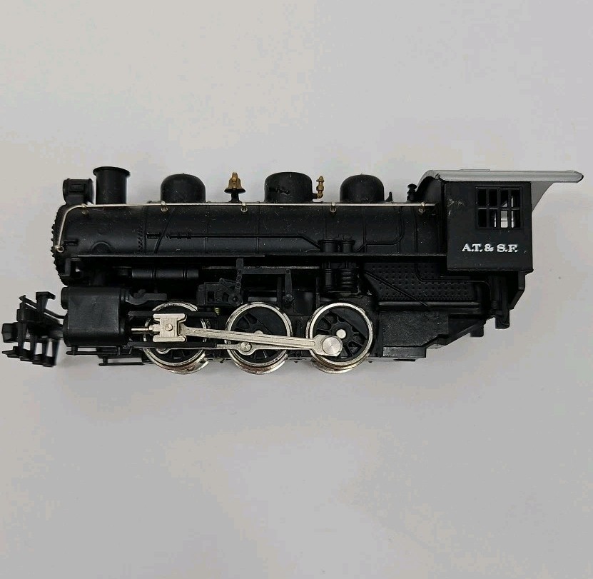 BACHMANN A.T. & S.F. LOCOMOTIVE With Coal Car Full Metal HO Scale