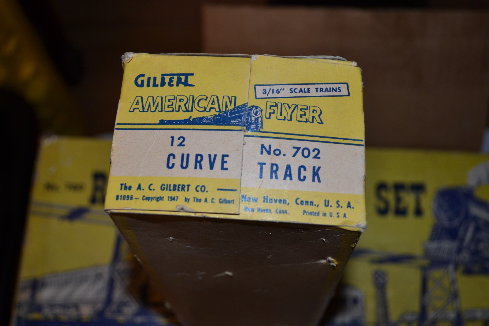 1950s-60s Vintage American Flyer Gilbert Trains Set & Tracks!