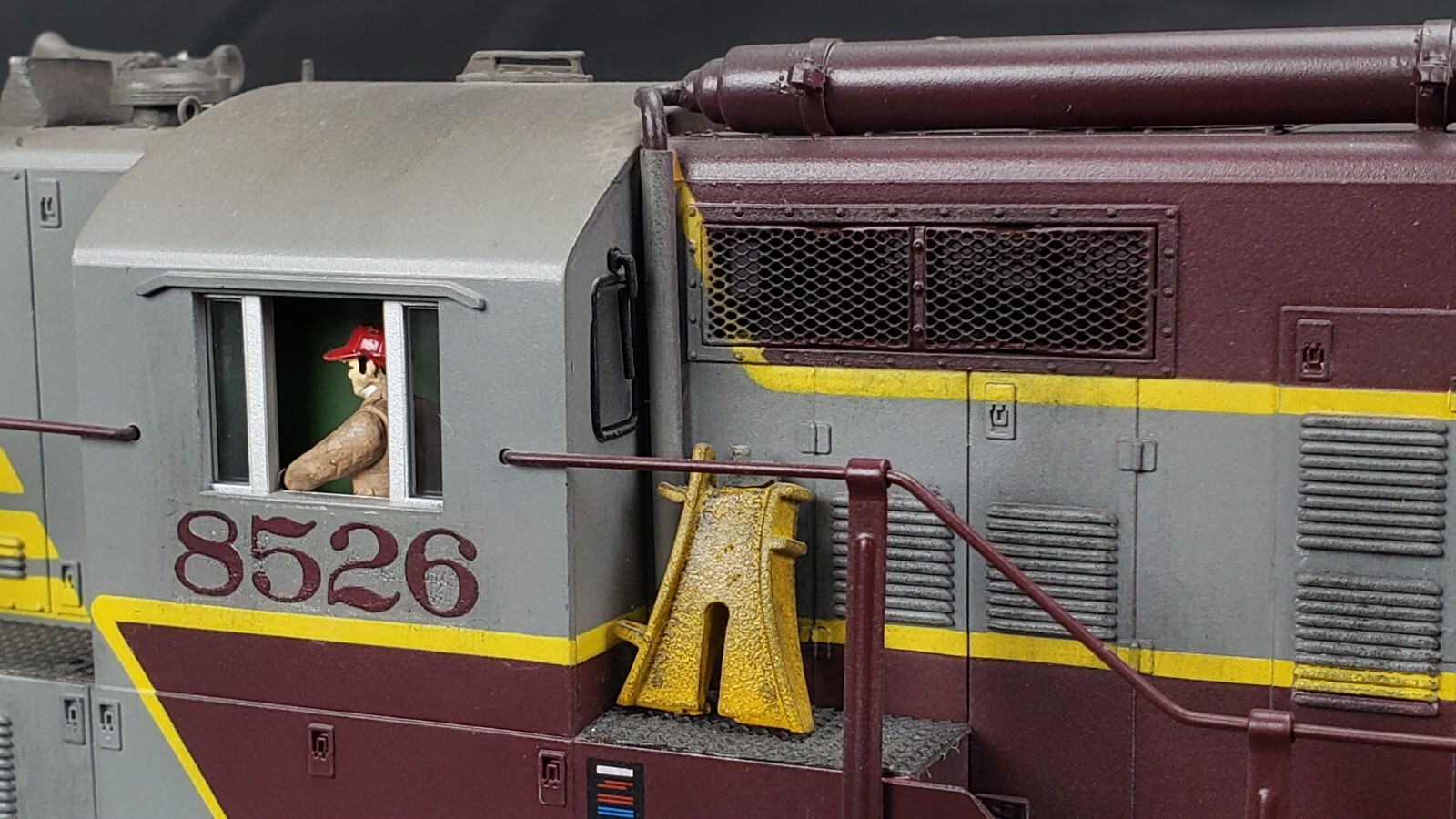 CUSTOM MTH Premier O Scale/3 Rail Canadian Pacific Passenger GP9 Loco Proto 3.0