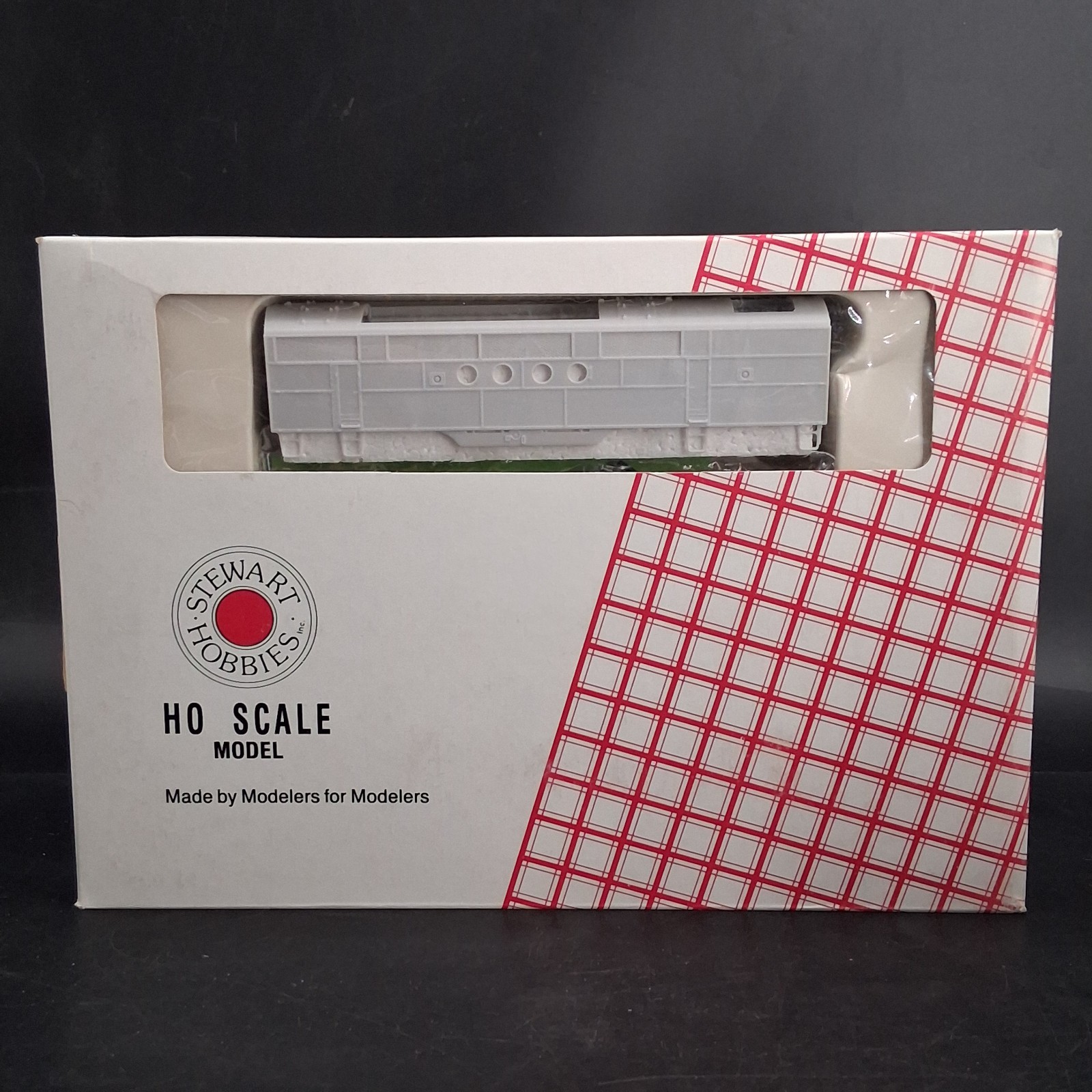HO Gauge Stewart Hobbies 5004 FTB DUMMY Undecorated Diesel Kit Unassembled