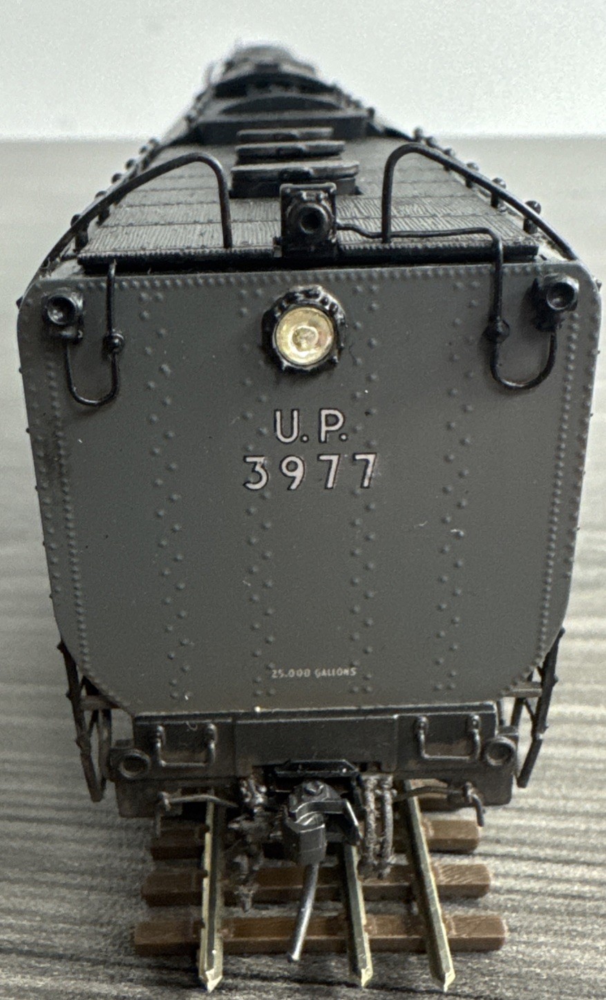 Key Imports Custom Series #89 HO Brass 4-6-6-4 Challenger Union Pacific #3977 FP