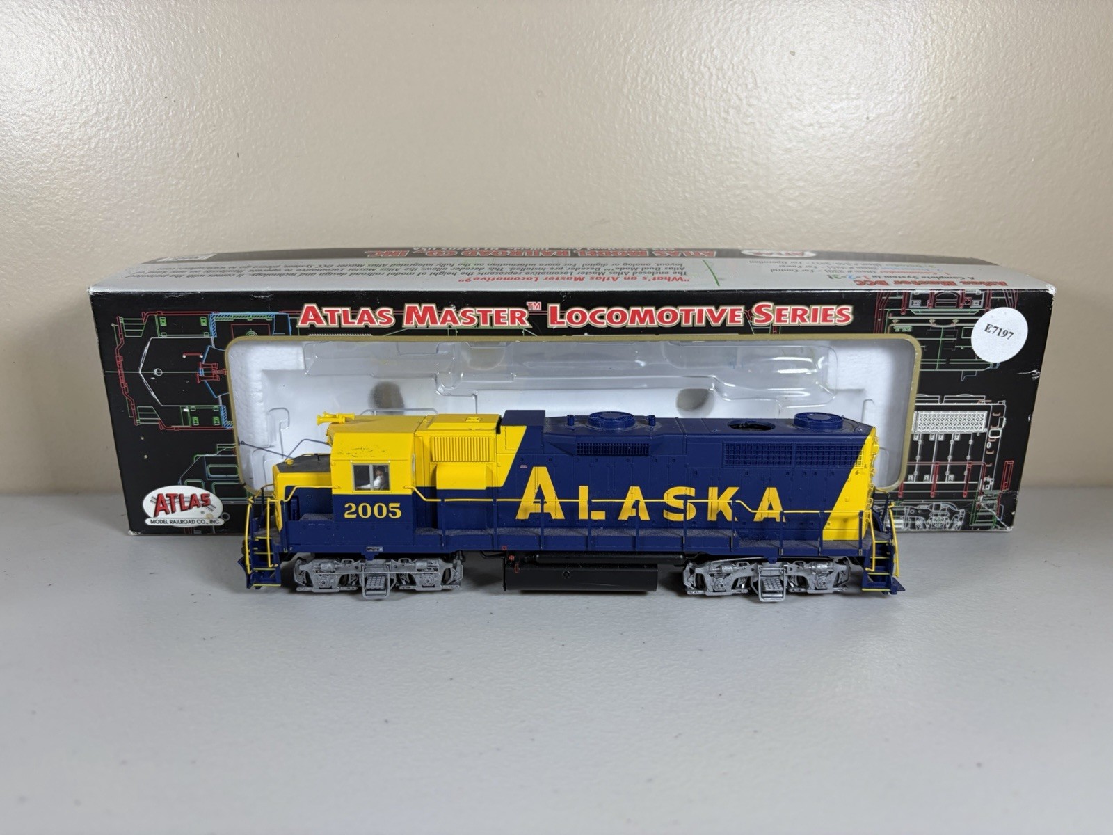 HO Altas DCC Ready Alaska GP38 #2005