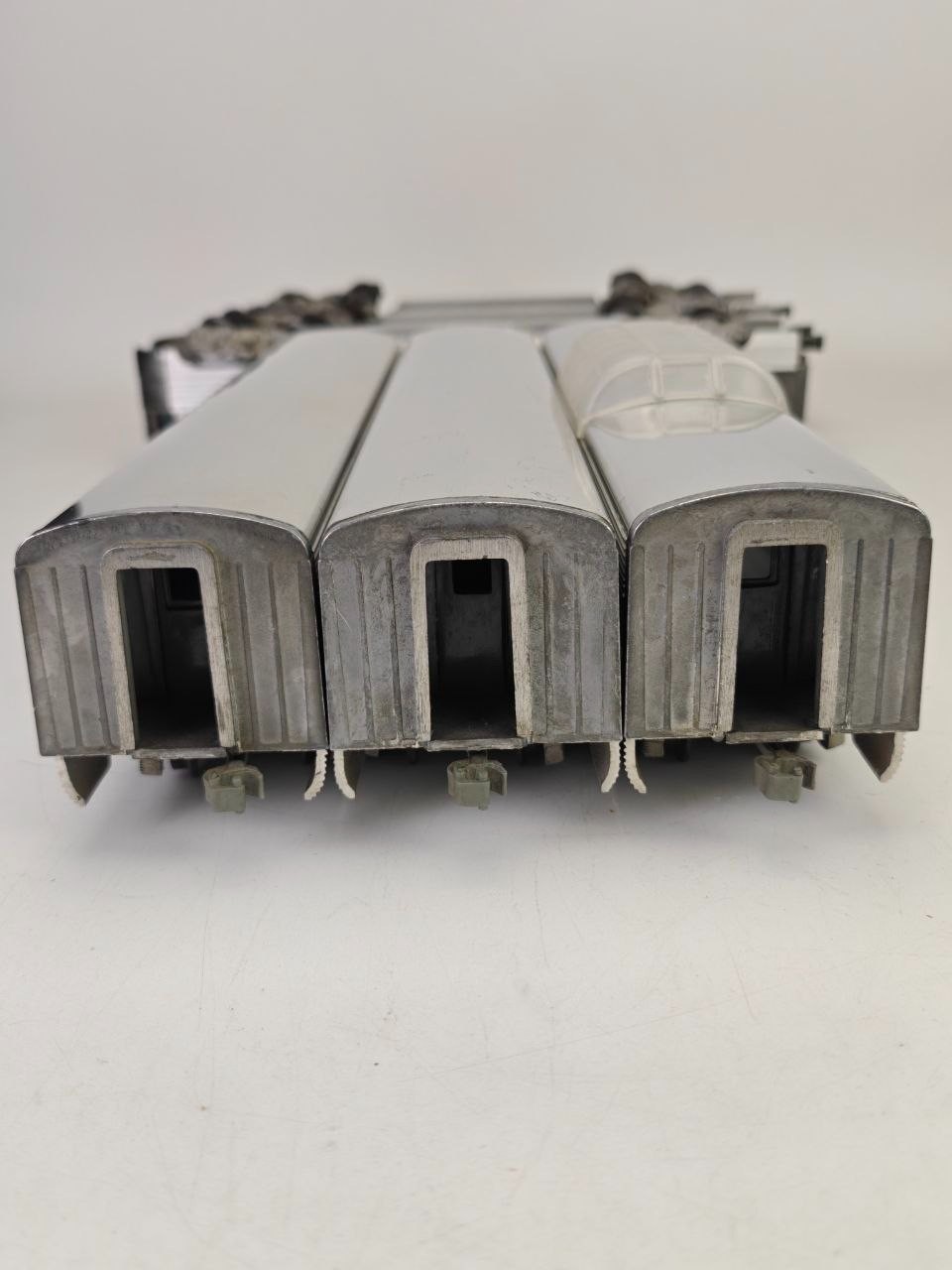 American Model Toys NEW YORK CENTRAL Aluminum O Gauge 6 Cars READ