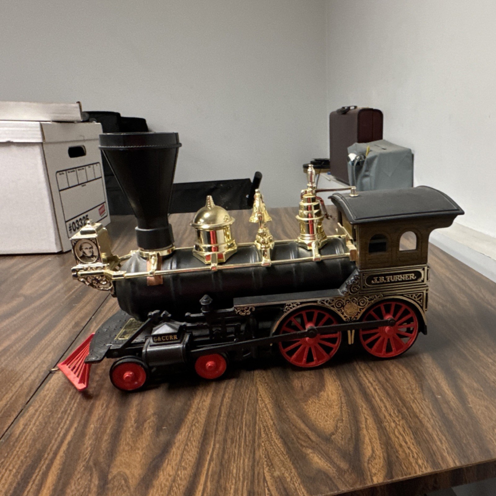 GACRR G Gauge Steam Locomotive Black Gold Red Model Train Plastic