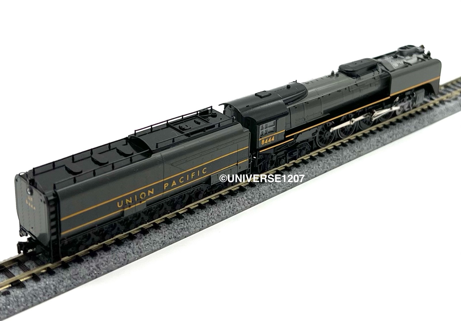 N Kato 126-0403-LS 4-8-4 FEF-3 Steam Locomotive UP #8444 Greyhound Sound DCC NIB
