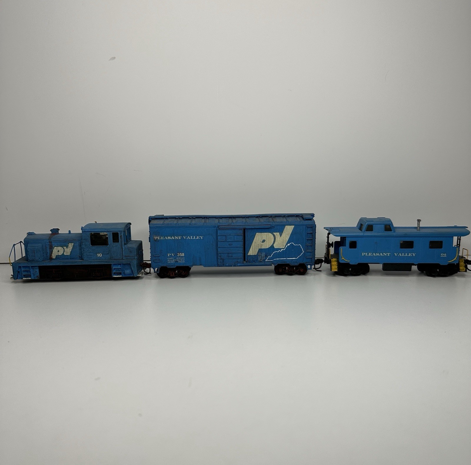 Vintage TYCO HO Yard Switcher Diesel, Caboose & Boxcar PV; Working