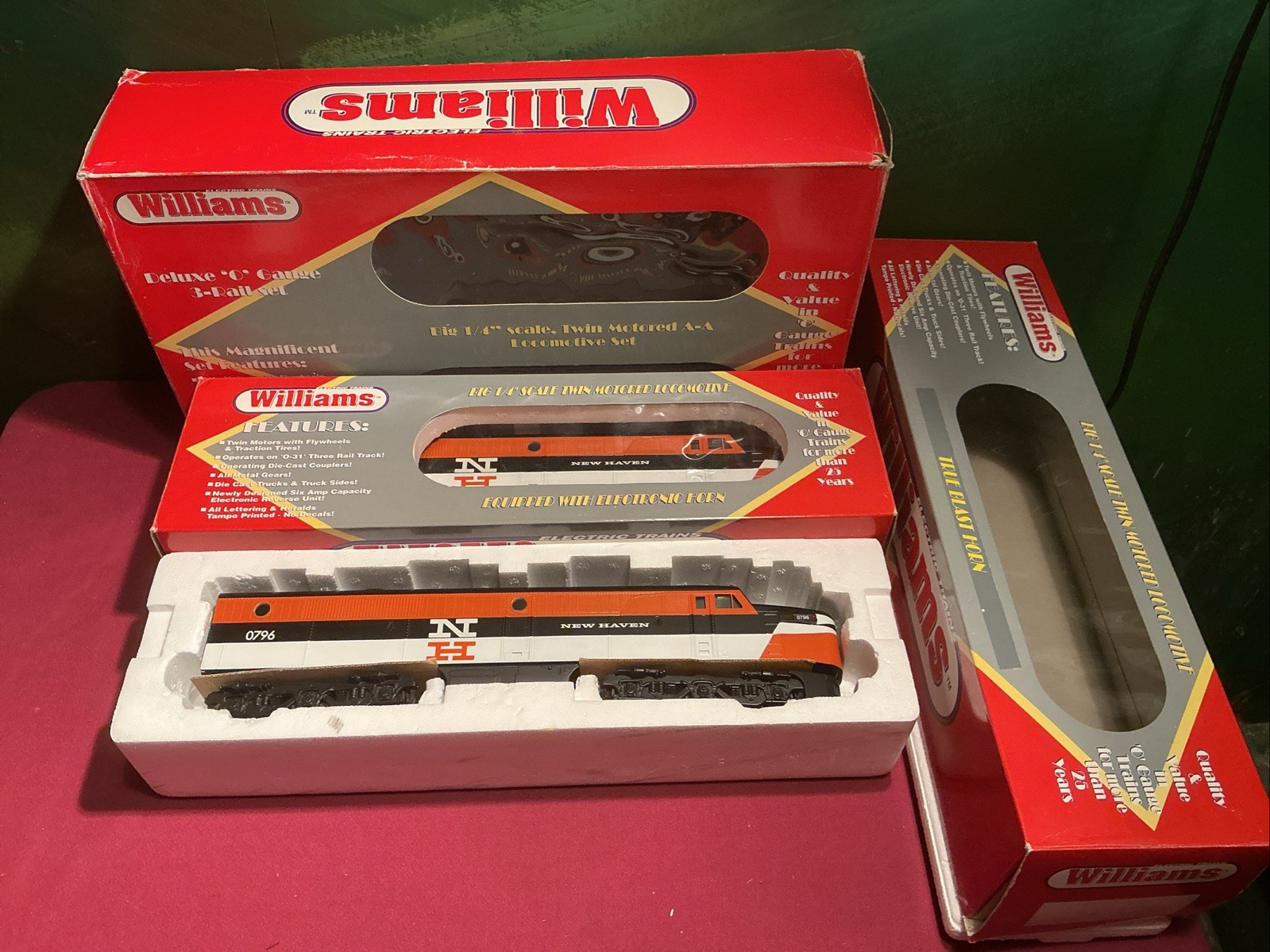 Williams New Haven Engine With True Blast II And Dummy A. 0 Gauge. # 0796 4D