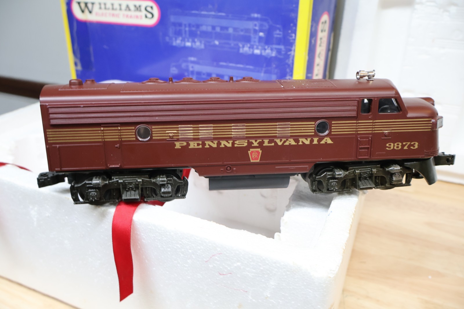 Williams 4305 O Pennsylvania F7 AA Tuscan Red Diesel Locomotives Model 9682 9873