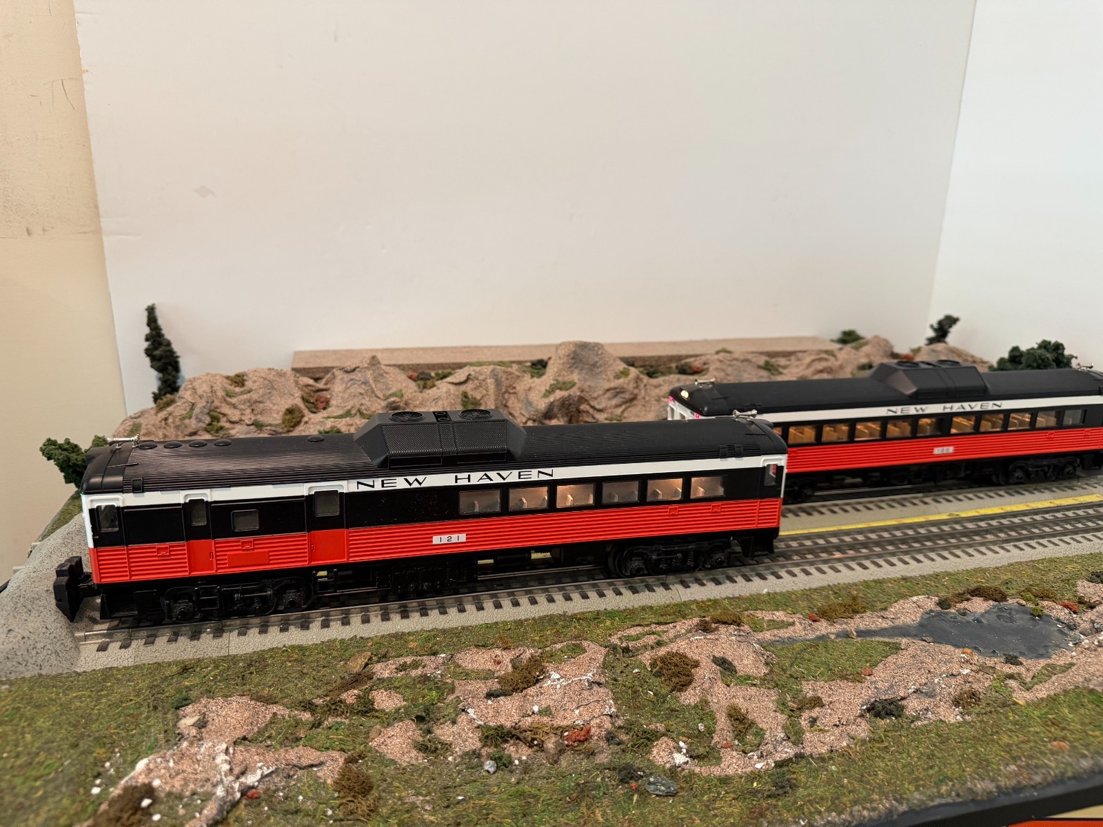 MTH 2231-1 and 2231-3 New Haven RDC 4 car set LN/No Boxes