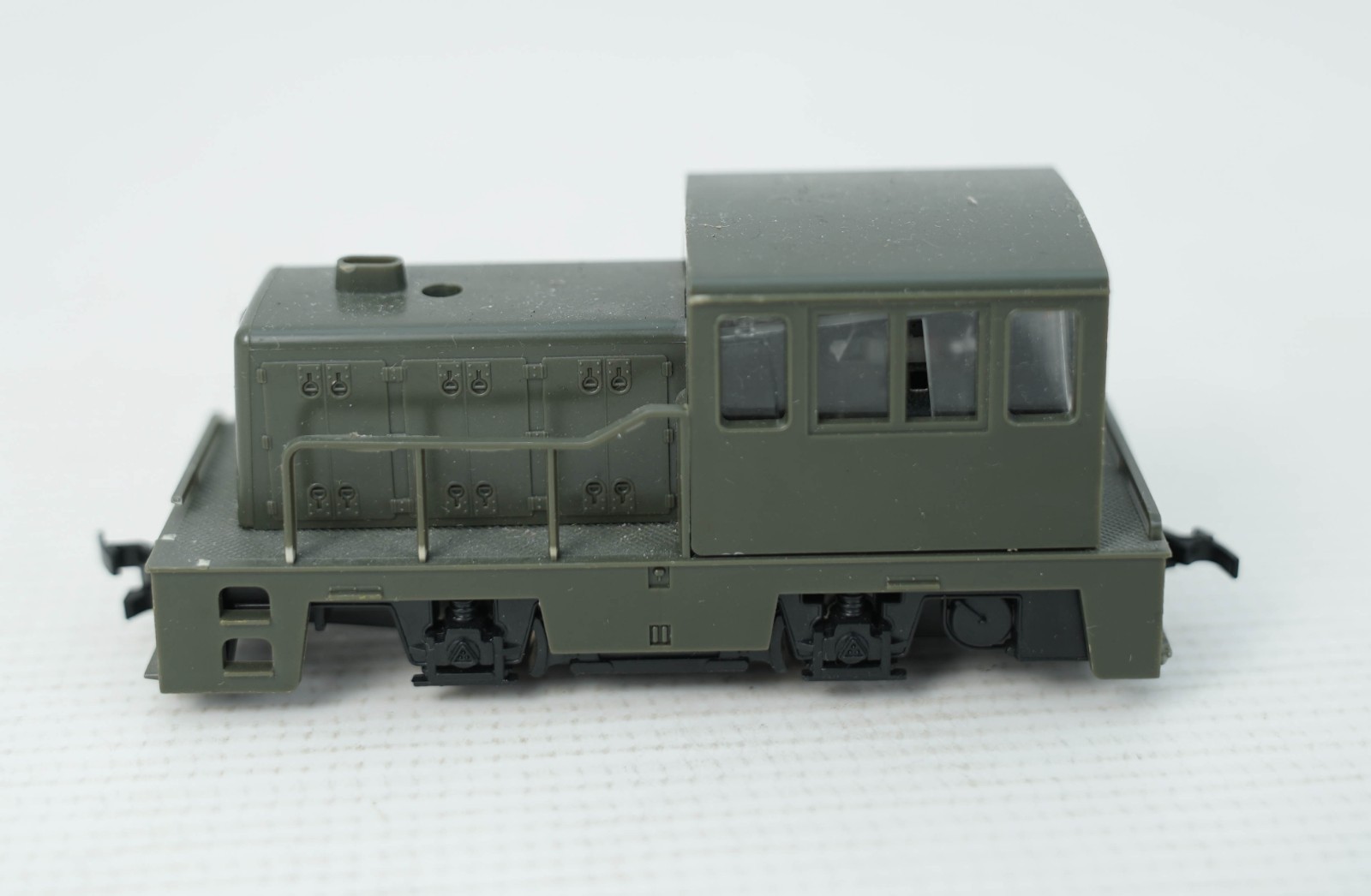 Lot of various HO scale locomotives 1 Bachmann and 2 TYCO
