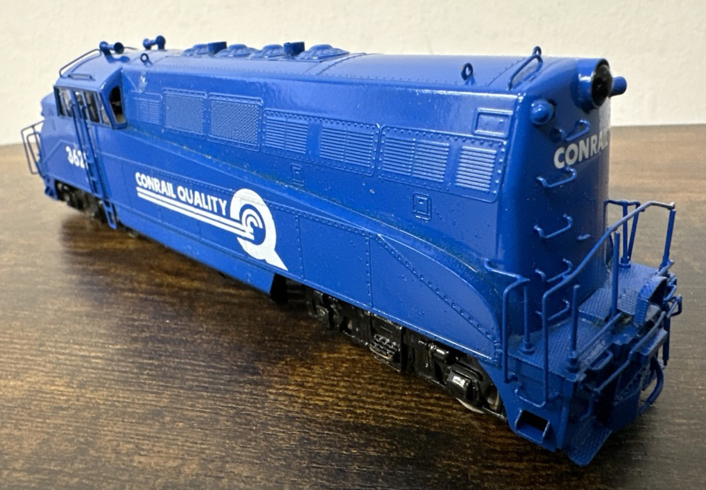 NJ Custom Brass EMD BL-2 Branch Line Diesel – Conrail #3621 Painted Does Not Run