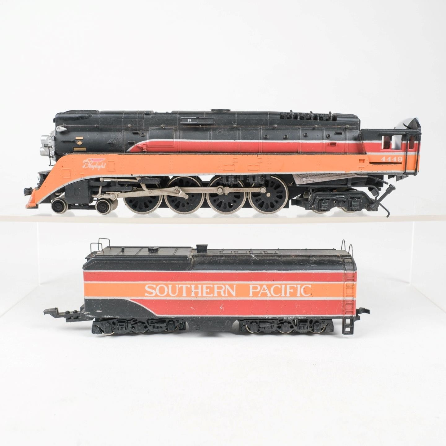 Bachmann HO Southern Pacific SP Daylight #4449 4-8-4 Steam Locomotive & Tender