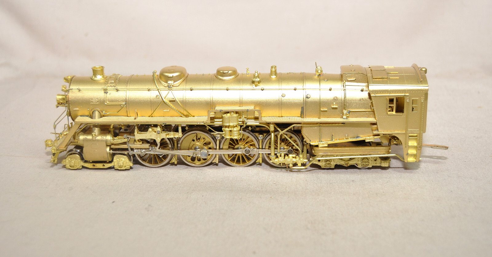 Oriental Limited CN Canadian National / GTW U-3-a 4-8-4 HO Brass -NIB