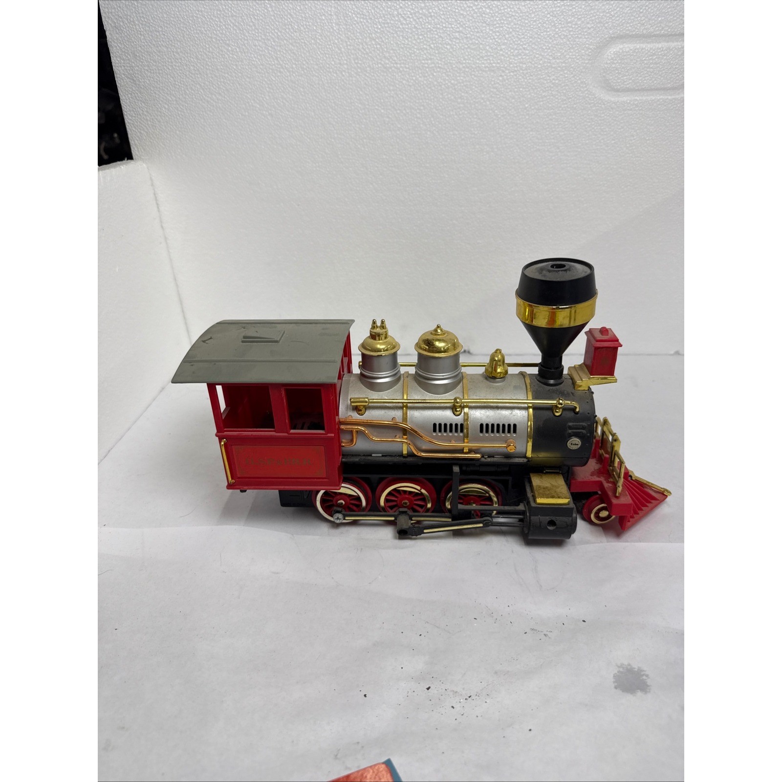 Echo Toy Train Set Multicolor Classic Rail Battery Operated Vintage Style