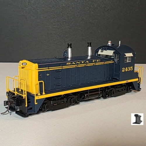 Rapido HO Scale ~ EMD SW9 ~ Santa Fe ATSF #2428 ~ DC/DCC Sound Version ~ 027563