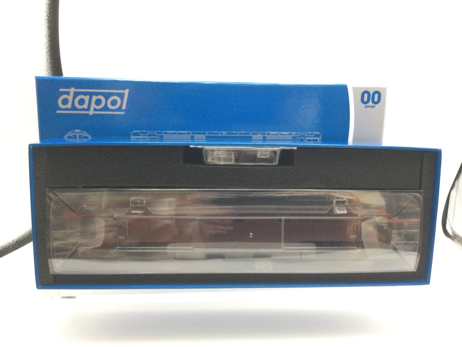 Dapol 4D-003-021 OO Gauge Class 52 D1009 ‘Western Invader’ BR Maroon SYP