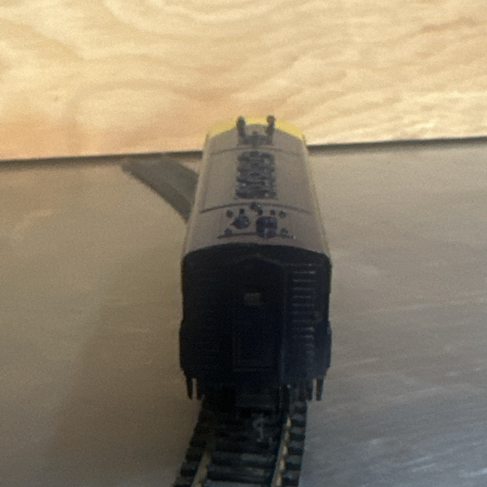 Life-Like HO Scale Santa Fe F7-A Diesel Locomotive Blue Yellow – Revell brand
