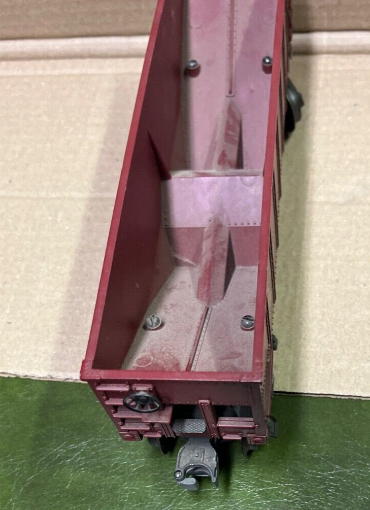 Vintage Lionel Leigh Valley Hooper Car 25000 Tuscan Red