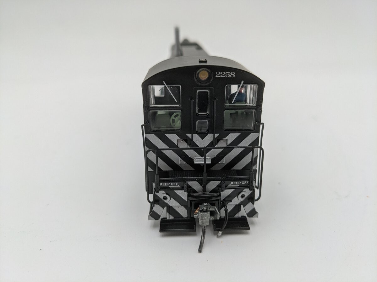 Bowser 24211 HO Atchison, Topeka & Santa Fe Baldwin VO-1000 #2258 EX/Box