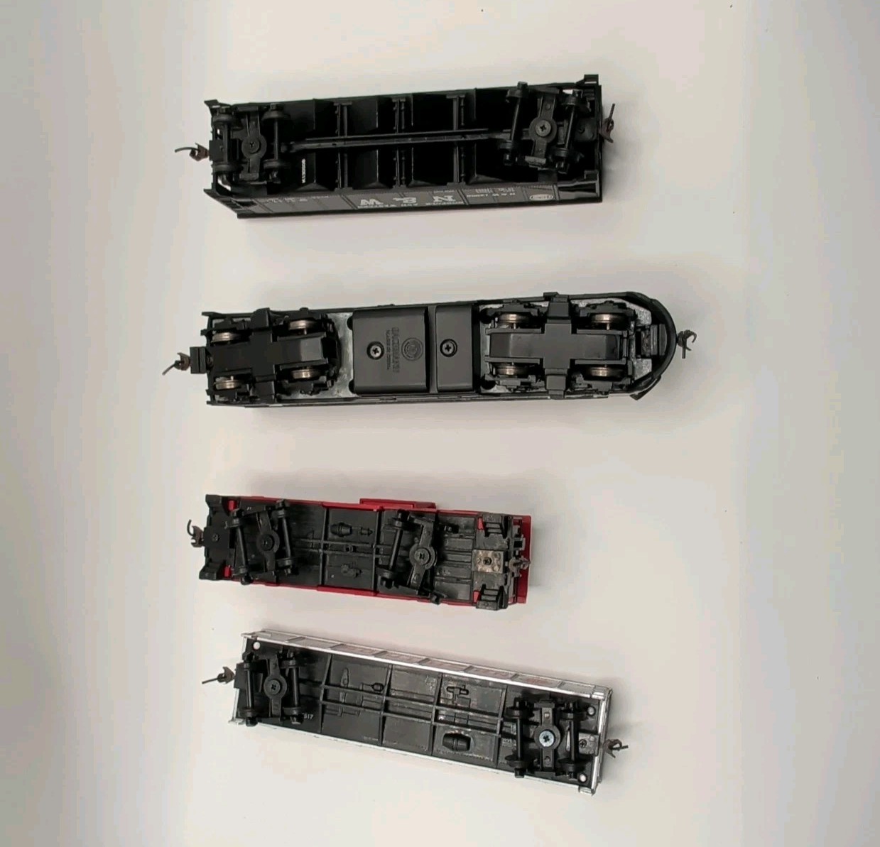 Bachmann 4270 HO Gauge Model Railroad Norfolk Southern Locomotive Caboose 2 Cars