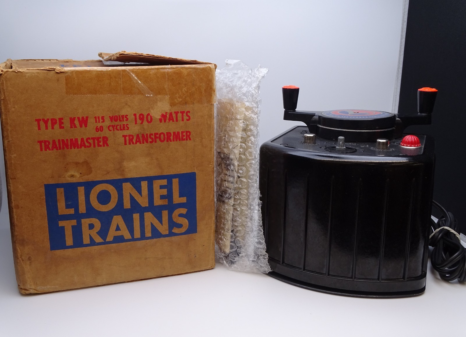 Lionel Tranformer Trainmaster Type KW 190 Watts Made From 1950 to 1965 Working