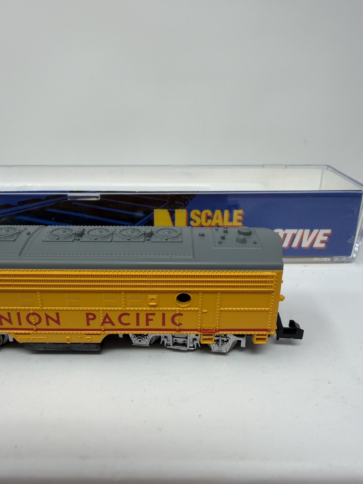 Life-Like 7752 UP Union Pacific EMD F7 Diesel Locomotive #1400 LN/IN BOX