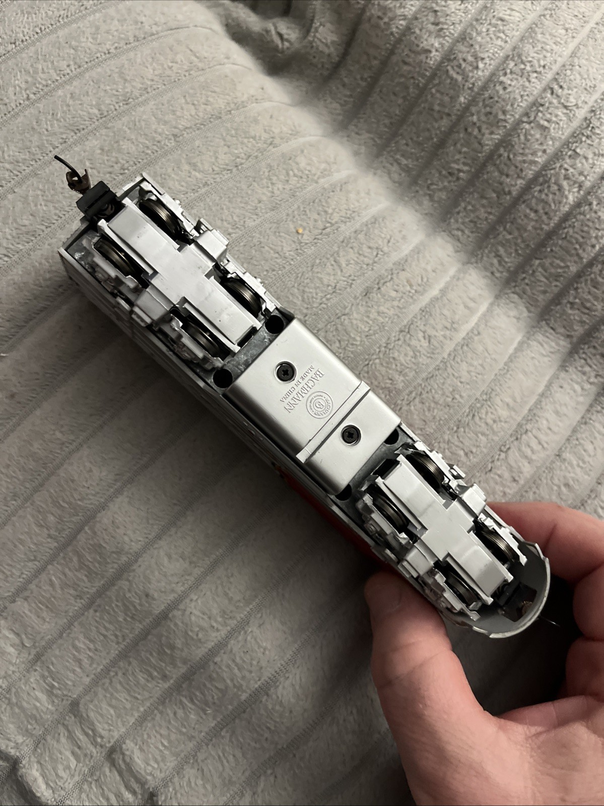 Bachmann Santa Fe HO Scale Locomotive – Runs Well