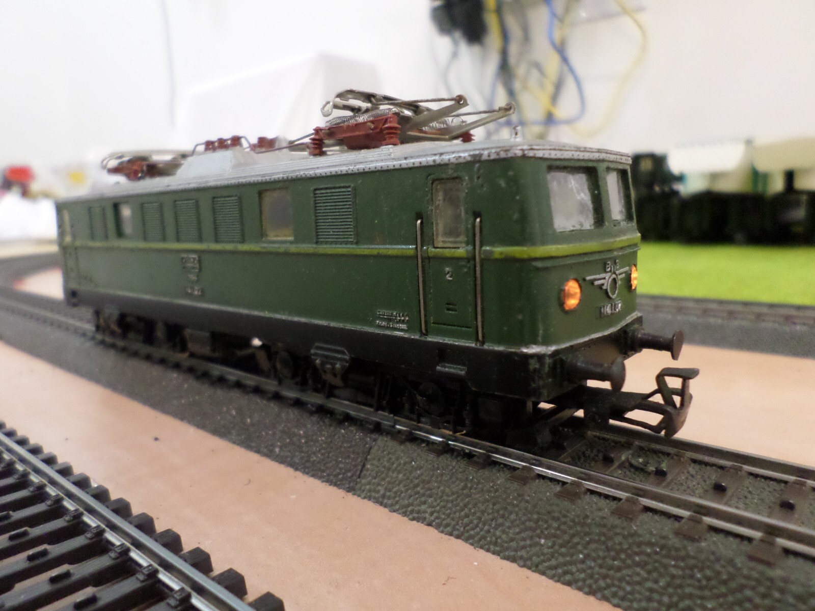 Märklin 3036 HO OBB Austrian Railways 3 Rail Electric Locomotive, Analogue C5