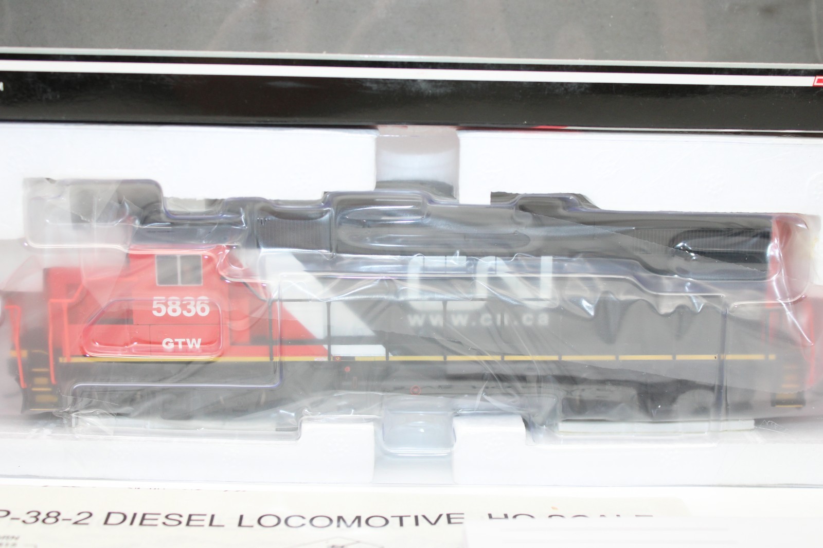 Atlas HO GTW CN Canadian National GP38-2 Diesel Locomotive #5836 NOS DCC Ready