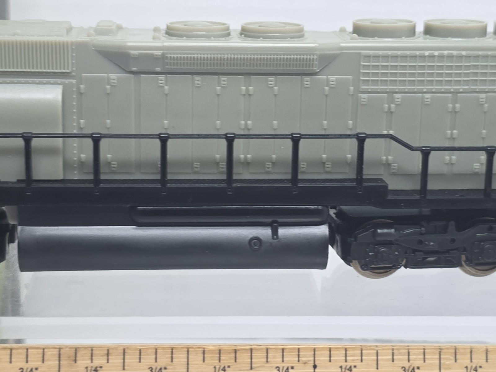 AHM HO Scale 5030-07 Undecorated EMD SD-40 W/ Flywheel Runs Read Desc. LNIB