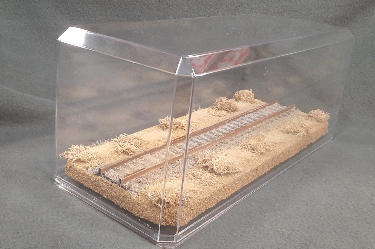 S SCALE 13″ SINGLE TRACK DISPLAY CASE- “DESERT SCENE”-FOR ANY S TRAINS
