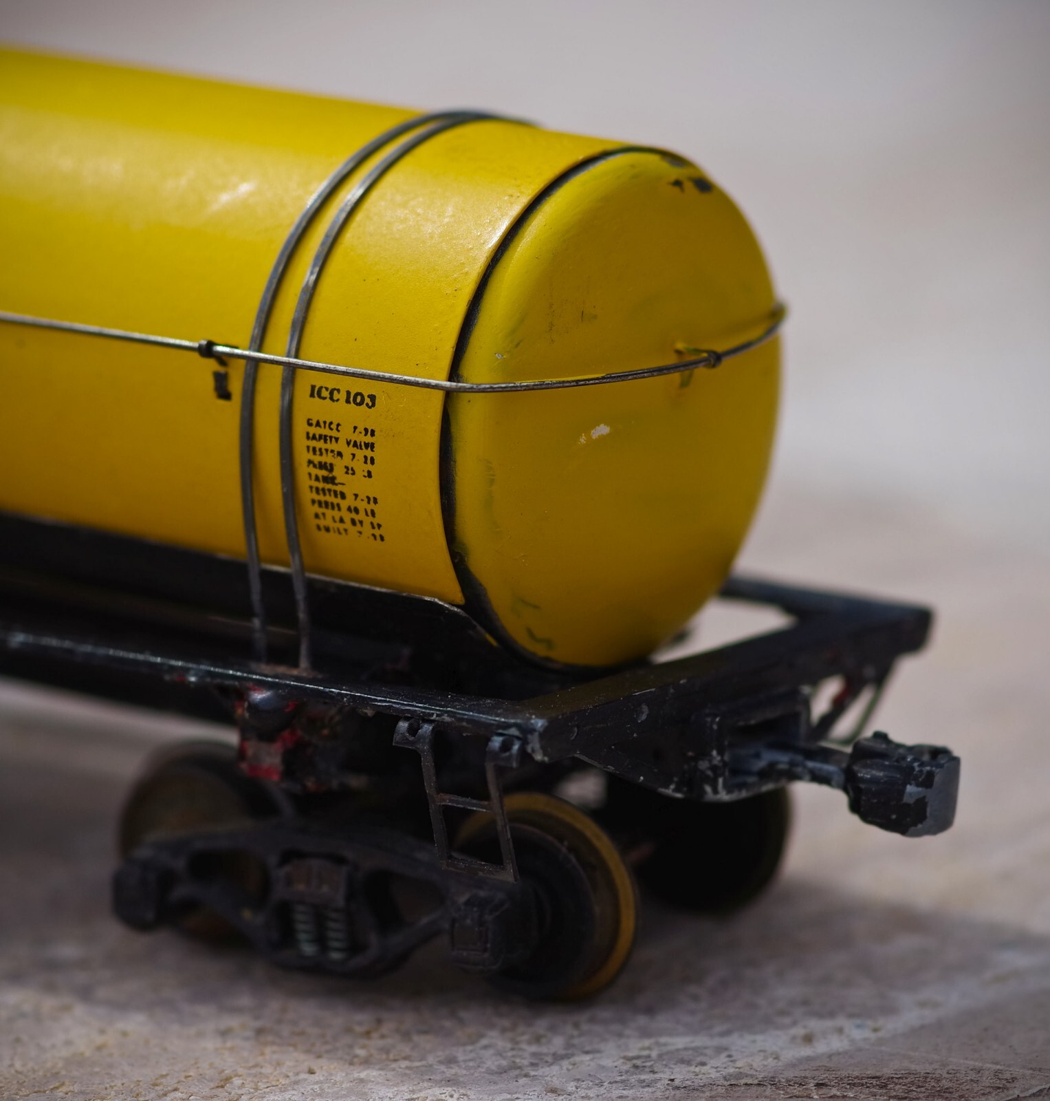VINTAGE Athearn Roundhouse SP GASOLINE SERVICE TANK CAR HO Made in USA 1950’s