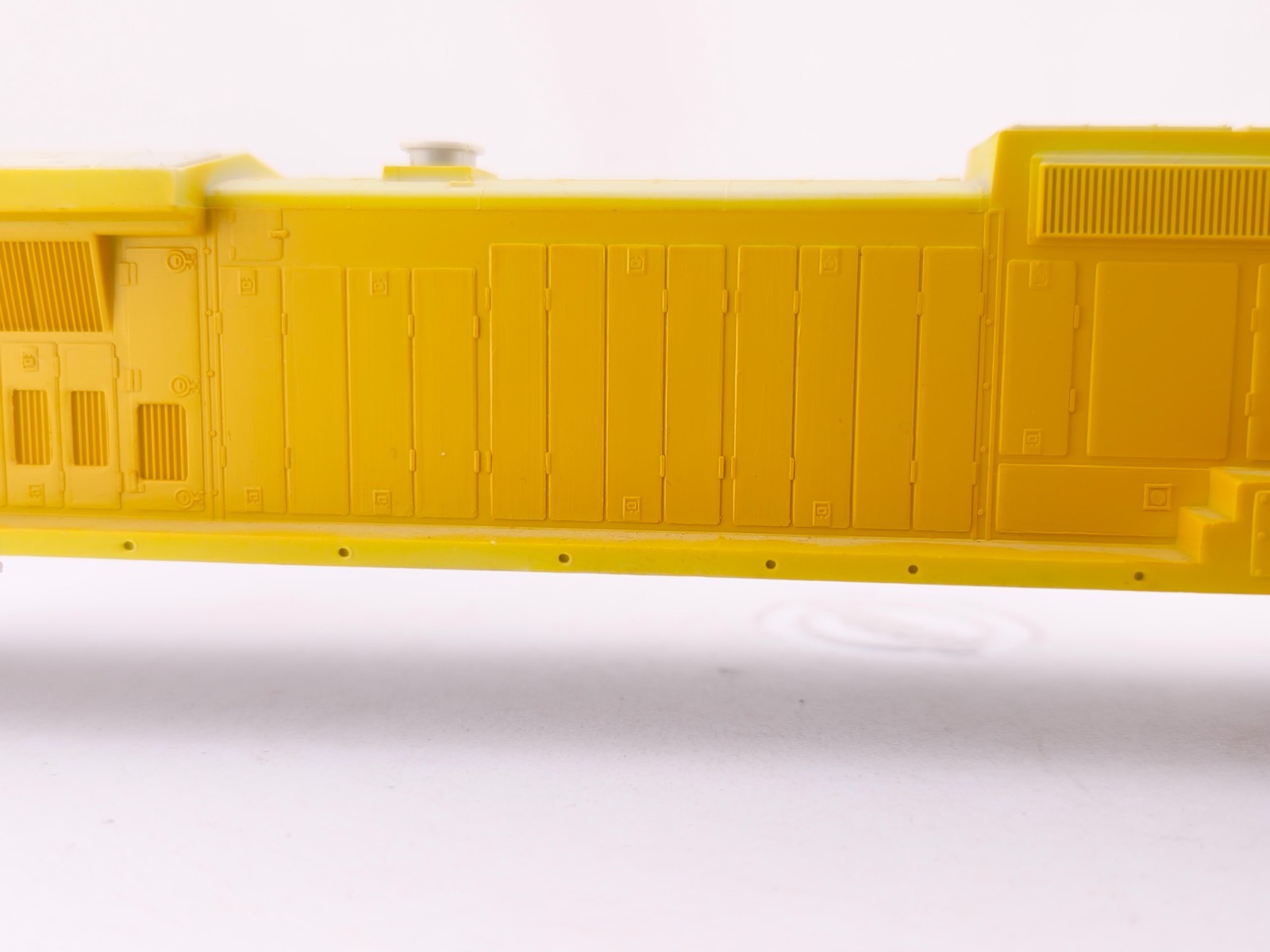 *READ* Rail Power Products? RPP HO Scale GE Dash 8-40W Locomotive Shell ONLY