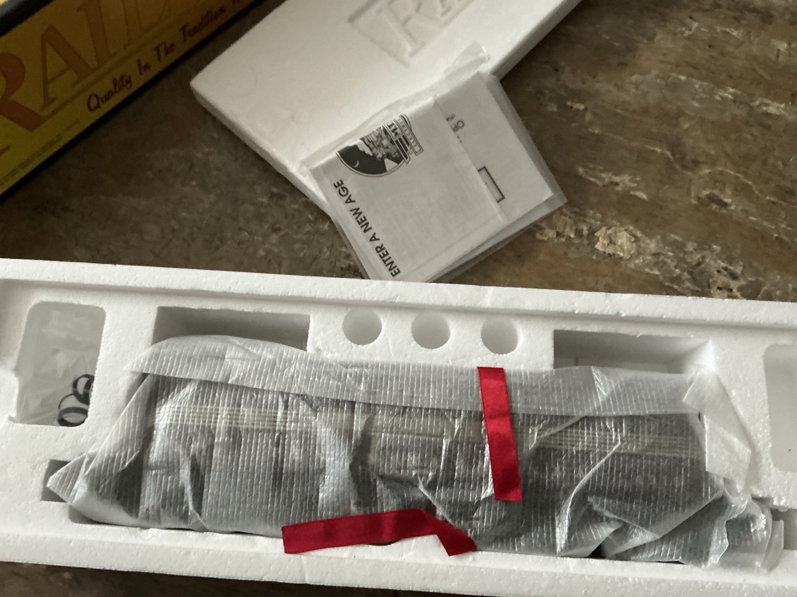 RAIL KING BY MTH ELECTRIC GG-1 ENGINE 4916 PART#30-2507 IN ORIGINAL BOX