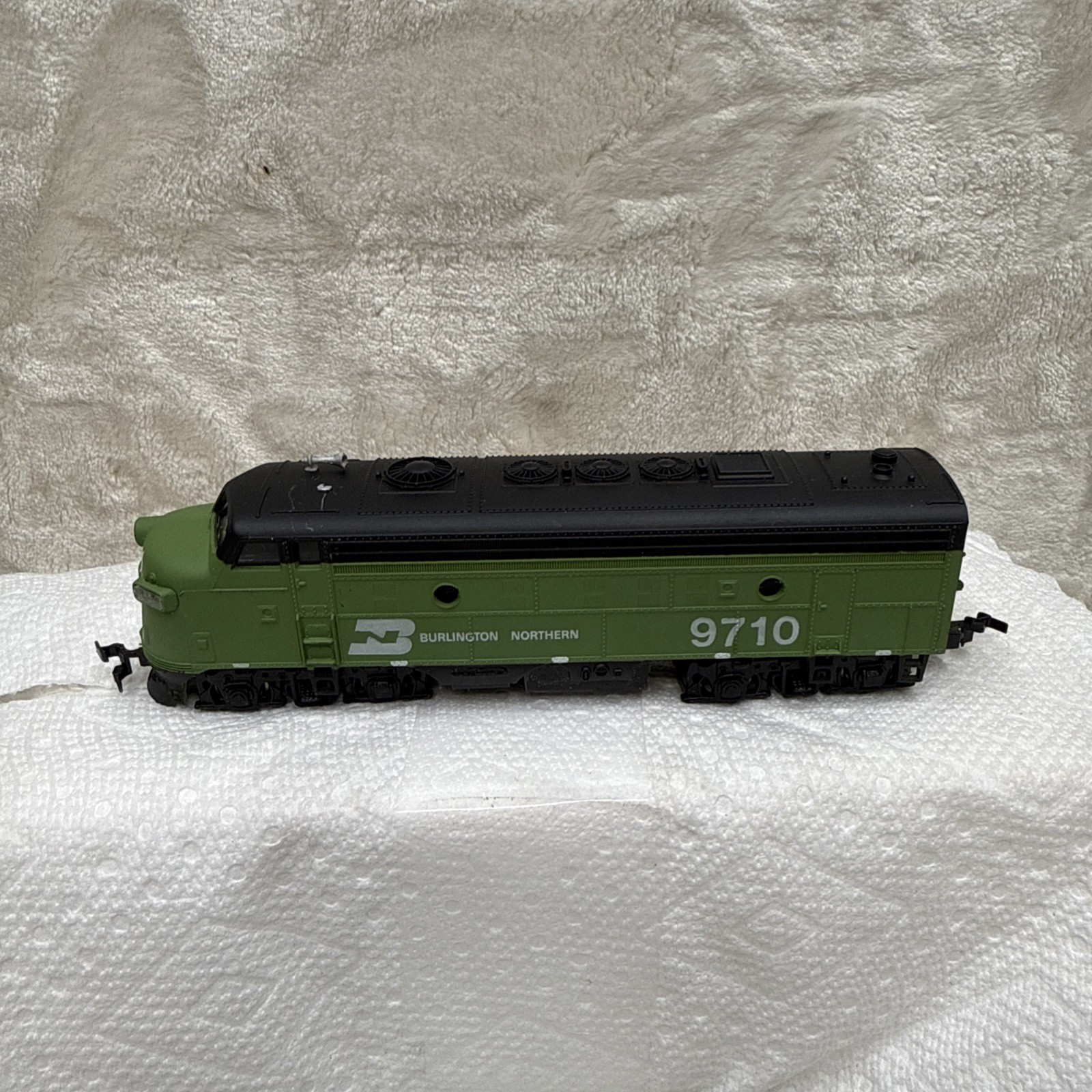 Vintage Bachman HO Scale-Burlington Northern Diesel Locomotive- NIB