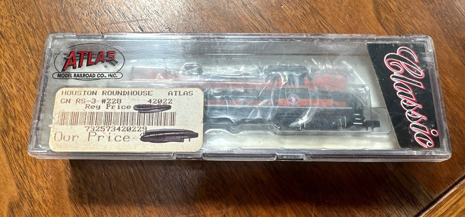 Atlas Classic N Scale Loco #42022 RS-3 Great Northern #228 Tested NOS NY
