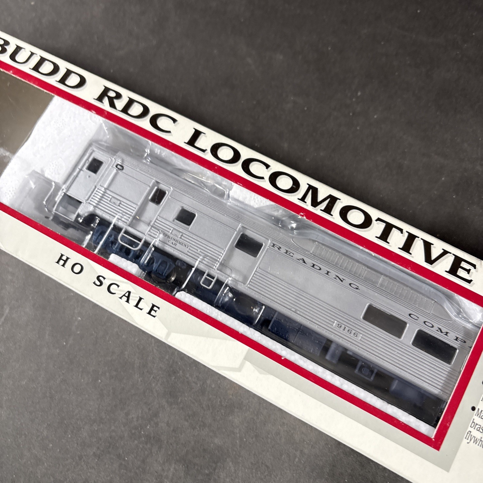 PROTO 1000 30389 RDG #9166 HO SCALE BUDD RDC LOCOMOTIVE NEW OPEN BOX READING