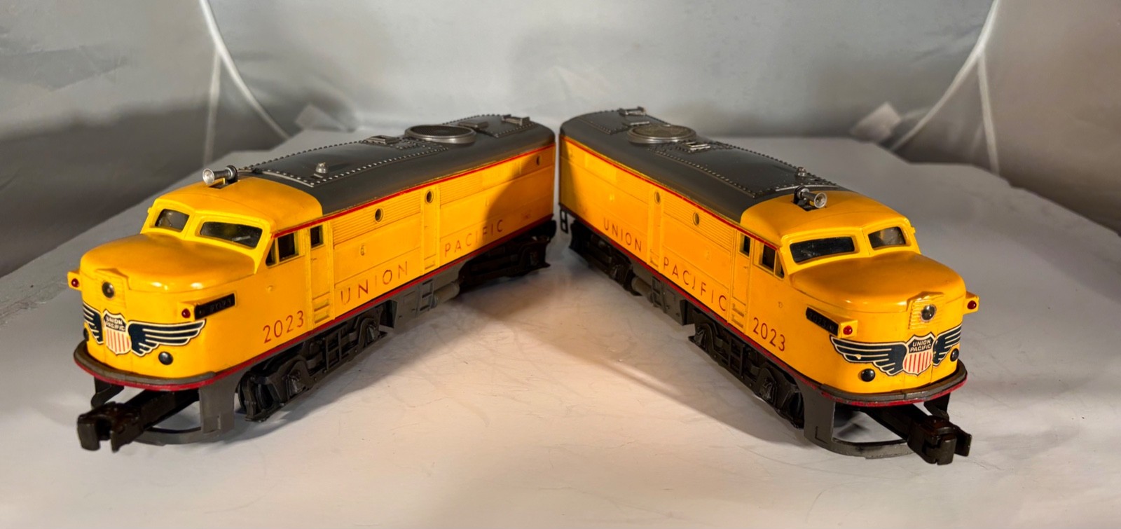 Lionel #2023 Yellow Union Pacific AA Alcos, EX, 1950-51
