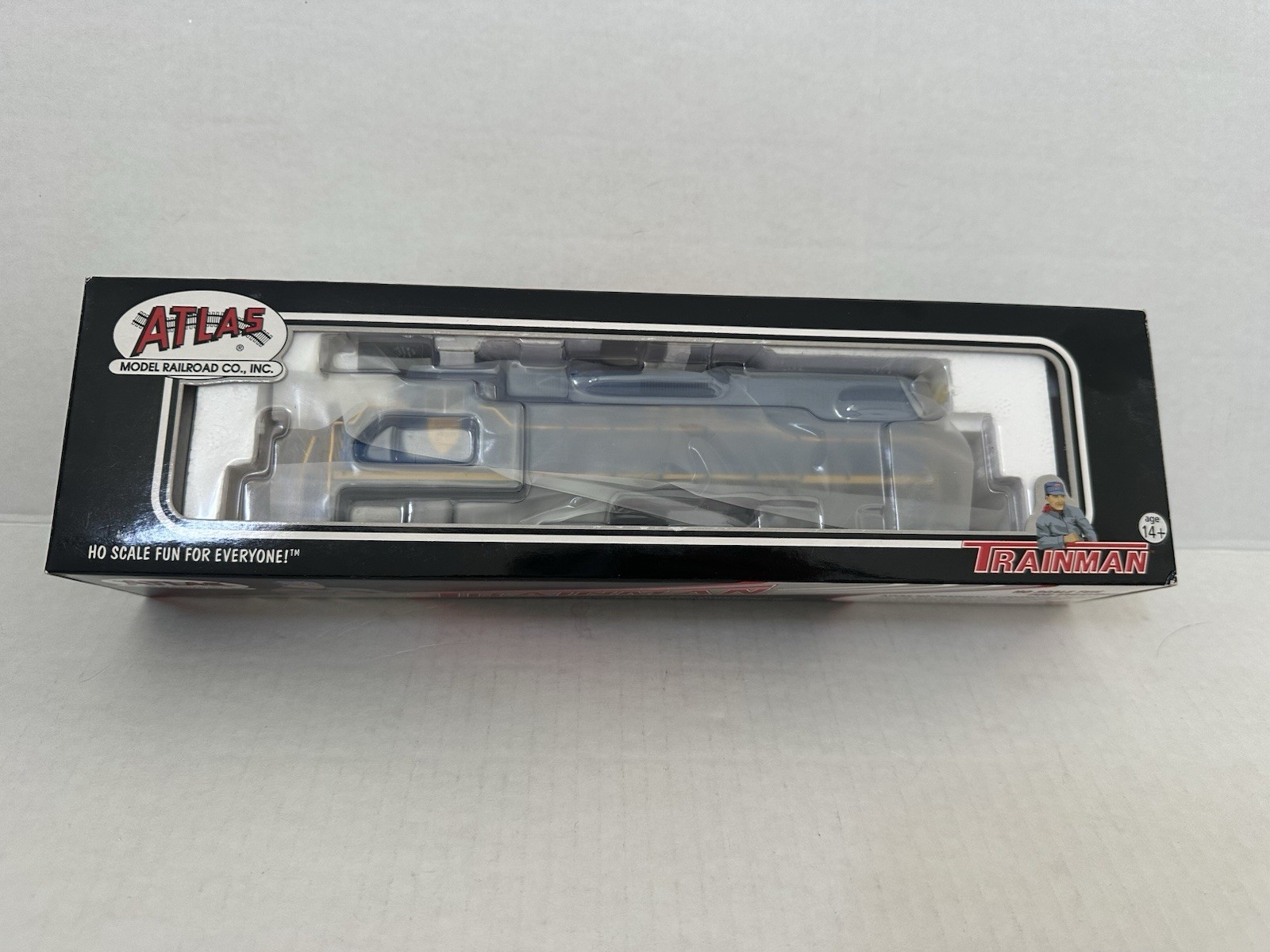 ATLAS TRAINMAN HO 10000480 GP39-2 PH1 LOCO DELAWARE & HUDSON #7401